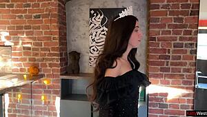 Snow White Sneaks Off For Gnome's Rough Doggystyle Cock In Cute Dress And Heels On Halloween Night