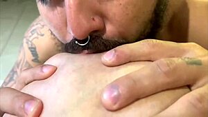 mary jhuana sucks bbw's huge tits firegreen2