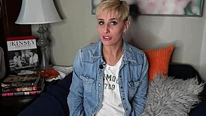 robyn wood hotwife masturbates wildly during intense phone sex session