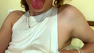 Ex-Girlfriend Fingers Big Pussy And Ass In Country Garden Video