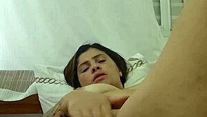 meu amante fode minhas axilas no fetiche dele ate gozar vendo eu assim