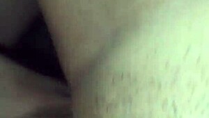 maestra 🔥 se pone cachonda con su estudiante athletic y lo monta rico en la cama 😘