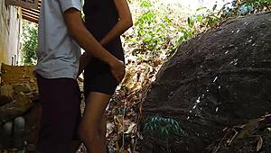 Sri Lankan Skinny Neighbor Fucks Outdoor Ass Raw?