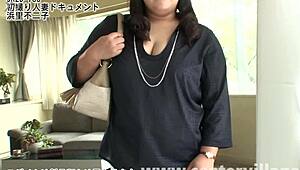 初撮り人妻... hamari fujiko moans as hubby films creampie doggystyle