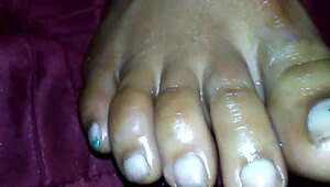 god, i love givin' this ebony footjob till cumshot explodes