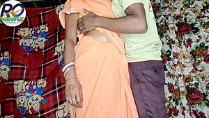 Wanna see your desi bhabhi naked in saree taking full anal horse style?