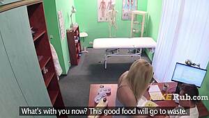 😏 big tits blonde delivers lunch then blows and fucks on desk 💦