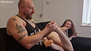did that post-shoot foot rub turn into oily toes and flashing foreplay with your roommate?!