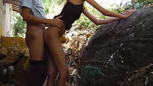 Sri Lankan Skinny Neighbor Fucks Outdoor Ass Raw?