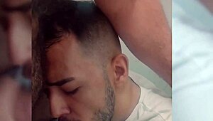 hey old dude paid me cash to suck his dick in the gym locker room 💦😏