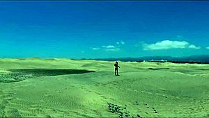 sasha bikeeva teases ass in micro-bikini at maspalomas dunes 🌴🍑