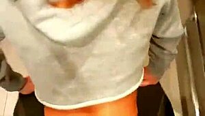 she perreands seductively in kitchen teasing every curve