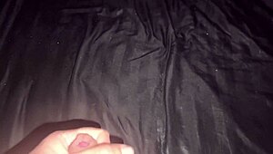 hey mommy flashing her huge fat ass lingerie cameltoe in room panty drop!