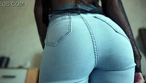 damn, check this pov jeans face sitting with that perfect ass shaking