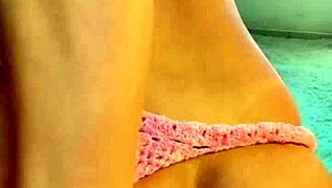 acabei de gozar forte nessa buceta rosada dela que acabou de fazer 19