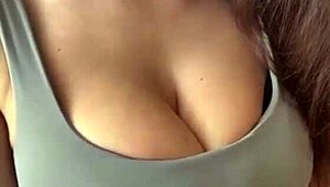 young neighbor's massive natural tits bounce in outdoor hookup