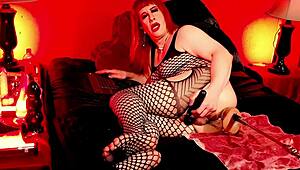 Watch This Big Ass Tranny Milf Slam 12-Inch Dildo In Sissy Hole!