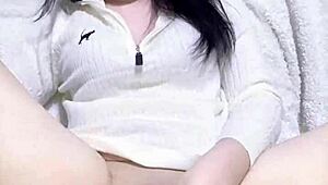 Amateur Backstage Masturbation Explodes Into Massive Squirting