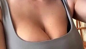 young neighbor's massive natural tits bounce in outdoor hookup