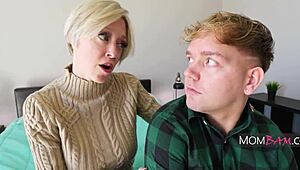 sharing a bed with my stepmom turned into wild fun 😈💦🔥