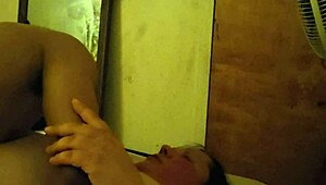 polish bbw milf housewife squirting hard on my small bbc after bedroom cleanup?
