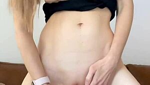 her breastmilk sprays wildly as lactating milf dildos to shattering orgasm