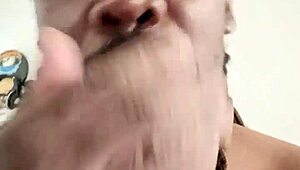hey nerd hubby wannabe let's click that hot alternative video together