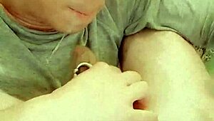 julia porn self-sucks dildo deep then cums right in her mouth 🤯