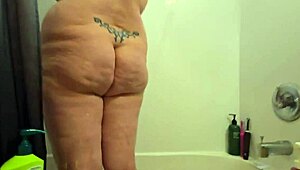 Amateur BBW mature sandra's curvy wet body caught on hidden shower cam