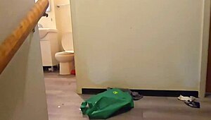 Amateur BBW mature sandra's curvy wet body caught on hidden shower cam