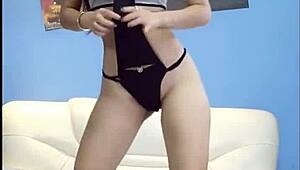 Chinese Xeimeren Sways Seductively in Tight Pantyhose Dance