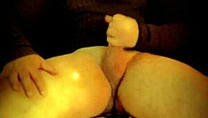 watch this big white cock bodybuilder bad wolf28 stroke his monster dick naked