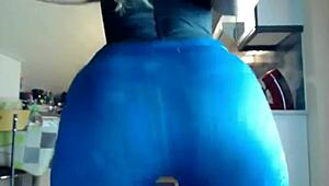 Sexydea Fingers Pussy Wild on Live Webcam Show