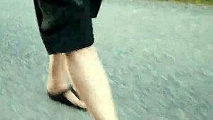 morgens mit nylonfüßen in birkenstocks unterwegs showing off her pantyhose legs