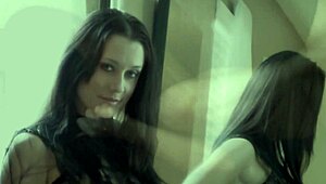 oh broklyn's smoking fetish has me so fuckin hooked i cant look away