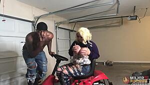 whoa blonds marilyn melons 😍 squeezing rome majors cock between huge tits