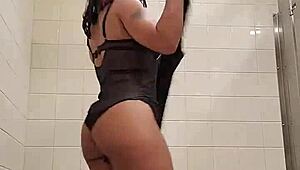 Ebony Flashes Saggy Tits Then Masturbates in Public Store!