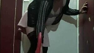 i'm mark wright, this bisexual crossdresser's ass rides dildo then sucks it atm... wishin it was urs