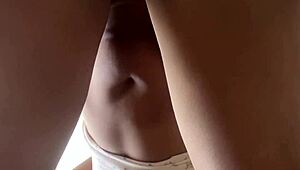 My best friend visits to lick my wet pussy and squirt passionately -amateur couple- nysdel