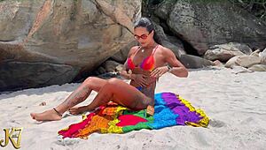 Devouring Vick's big pussy on the beach with crowds watching us