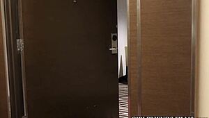 Serene Siren Teaches Curvy Babe Tribbing