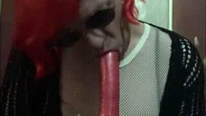 i'm mark wright, this bisexual crossdresser's ass rides dildo then sucks it atm... wishin it was urs