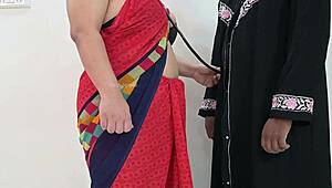 HIJAB MUSLIM BOY FLASHES DICK TO HOT DOCTOR IN HOSPITAL!!