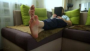 wanna see this sexy 18+ teen's bare wrinkled soles in socks?!