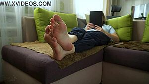 wanna see this sexy 18+ teen's bare wrinkled soles in socks?!