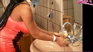 deutsche ebony mutter mit dicken titten dreier usertreffen
