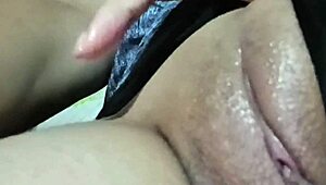 venga s� te veo masturbaci�n femenina con dildo orgasmo poderoso de latina curvy