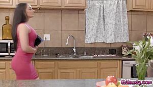 hey mckenzie lee sheena ryder wanna flirt and lick?
