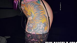 wanna join vile vixens raunchy anal romp with richard mann's monster cock?