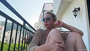 hey check those natural boobs flashing wild on public balcony